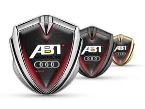 Audi Emblema Metallico Badge Stile Corse Finitura Lucida
